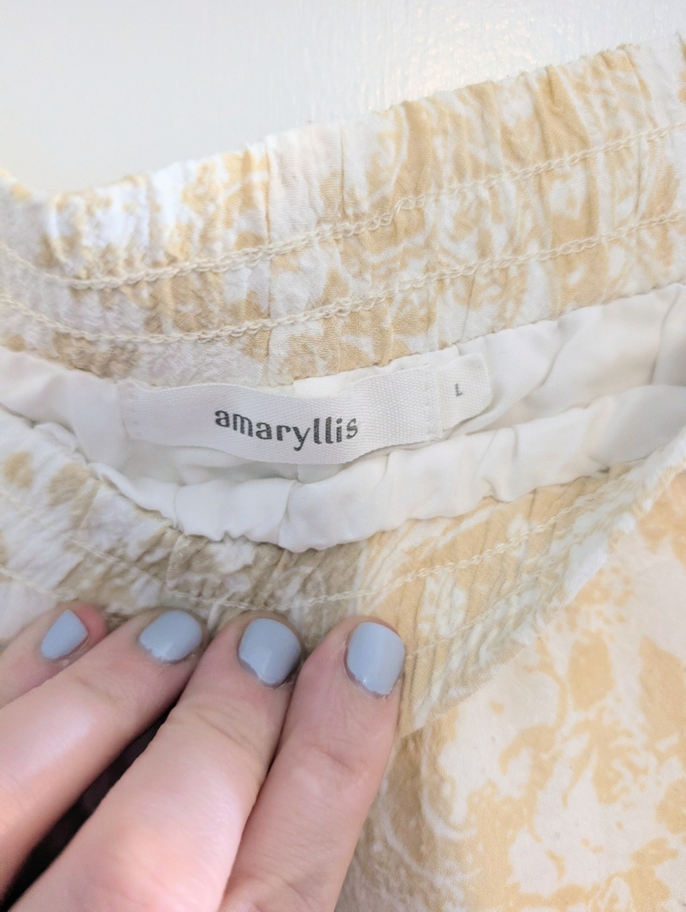 Amaryllis Cream and White Paisley Gauze Sheer Lined Pants Beach Vacation - Picture 2 of 5